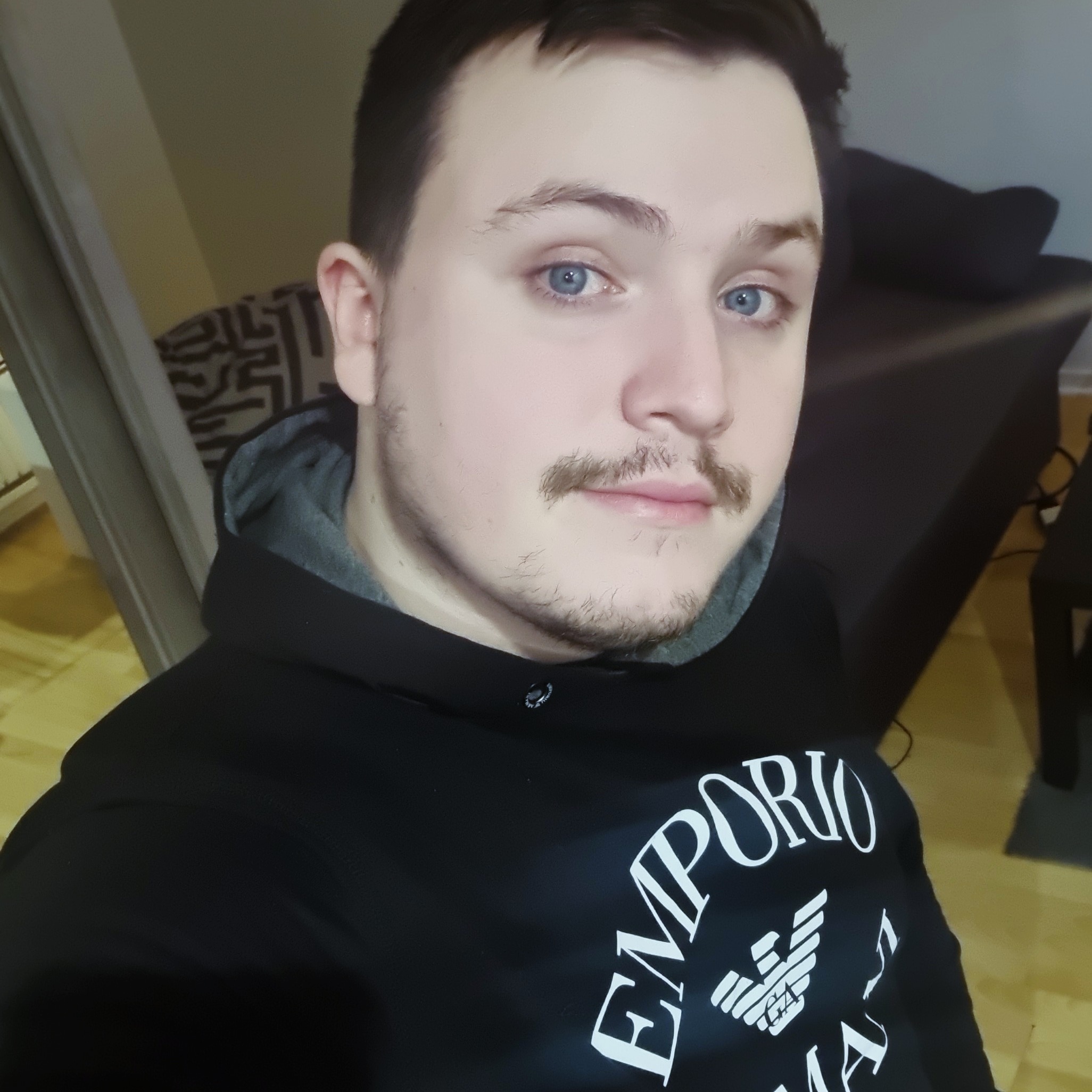 Profil de Maximino